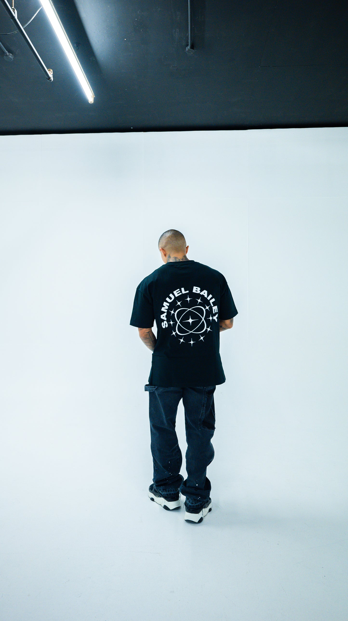 BLACK ASTRO T-SHIRT