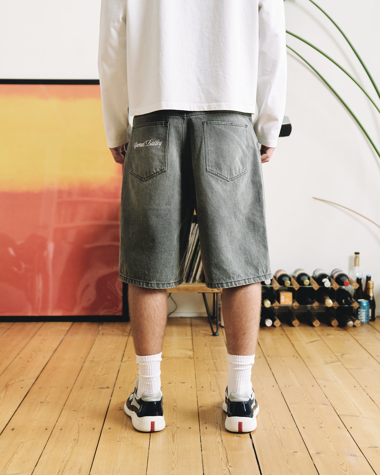 GRAPHITE WASHED DENIM JORTS